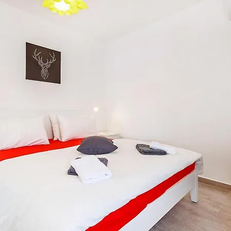 Holiday home Sunrise Pula