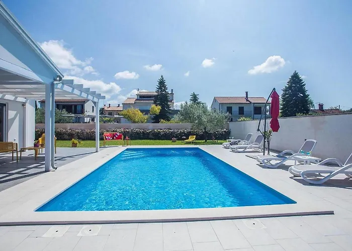 펜션 Sunrise 풀라